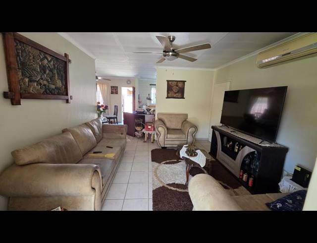 2 BEDROOM TOWNHOUSE FOR SALE IN MONTANA TUINE